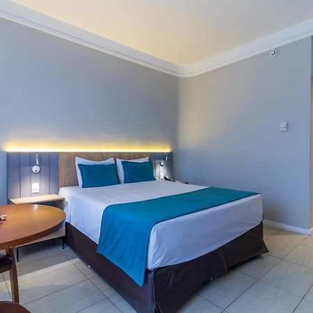 Parque Balneario Hotel Santos By Castelo Itaipava Bagian luar foto A room at the hotel