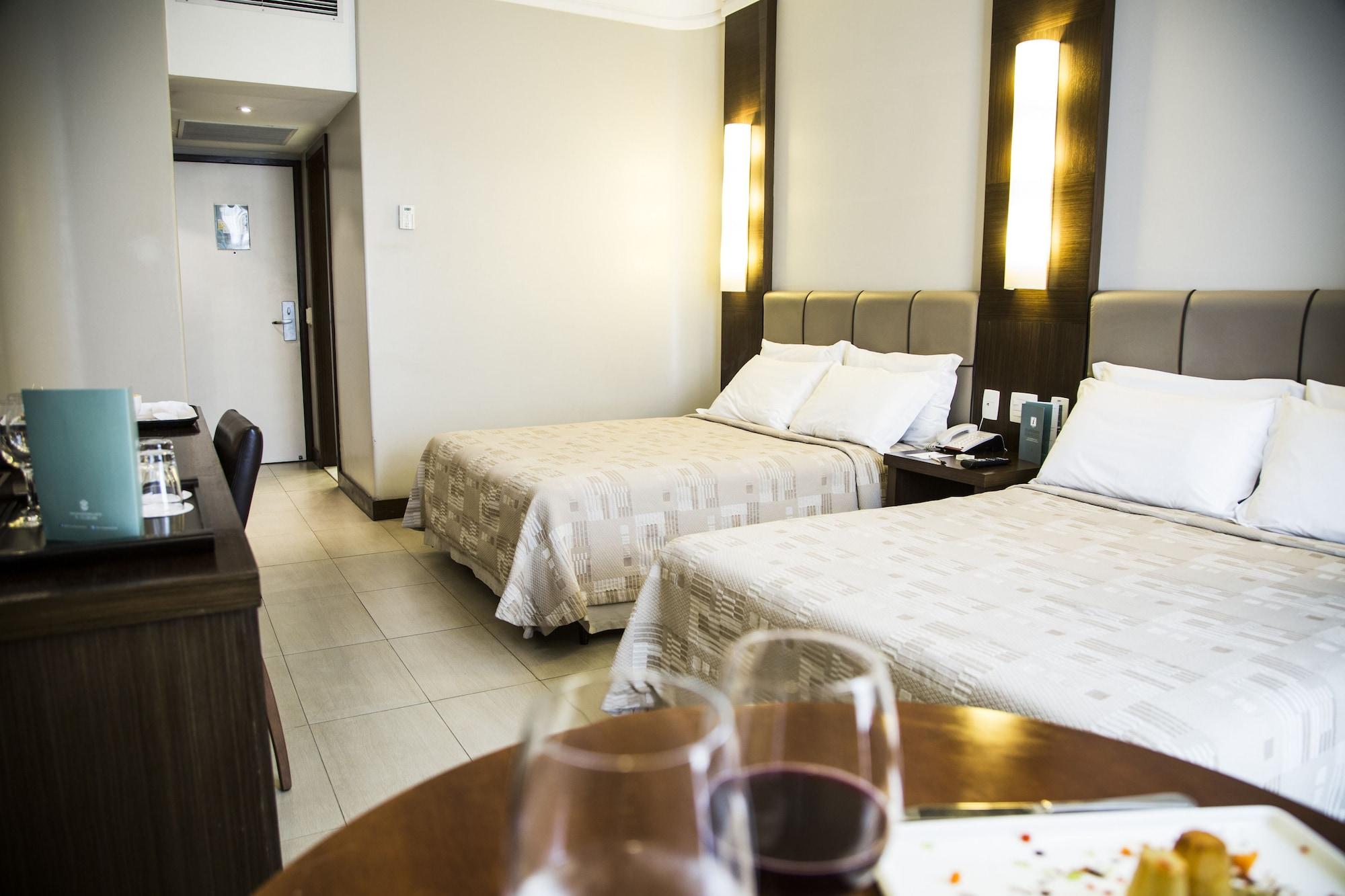 Parque Balneario Hotel Santos By Castelo Itaipava Bagian luar foto A room at the hotel