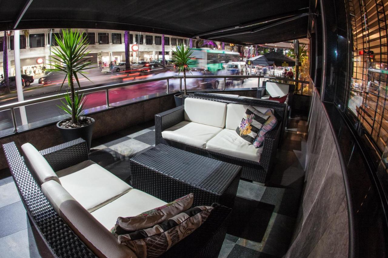 Parque Balneario Hotel Santos By Castelo Itaipava Bagian luar foto The balcony of a suite at the hotel