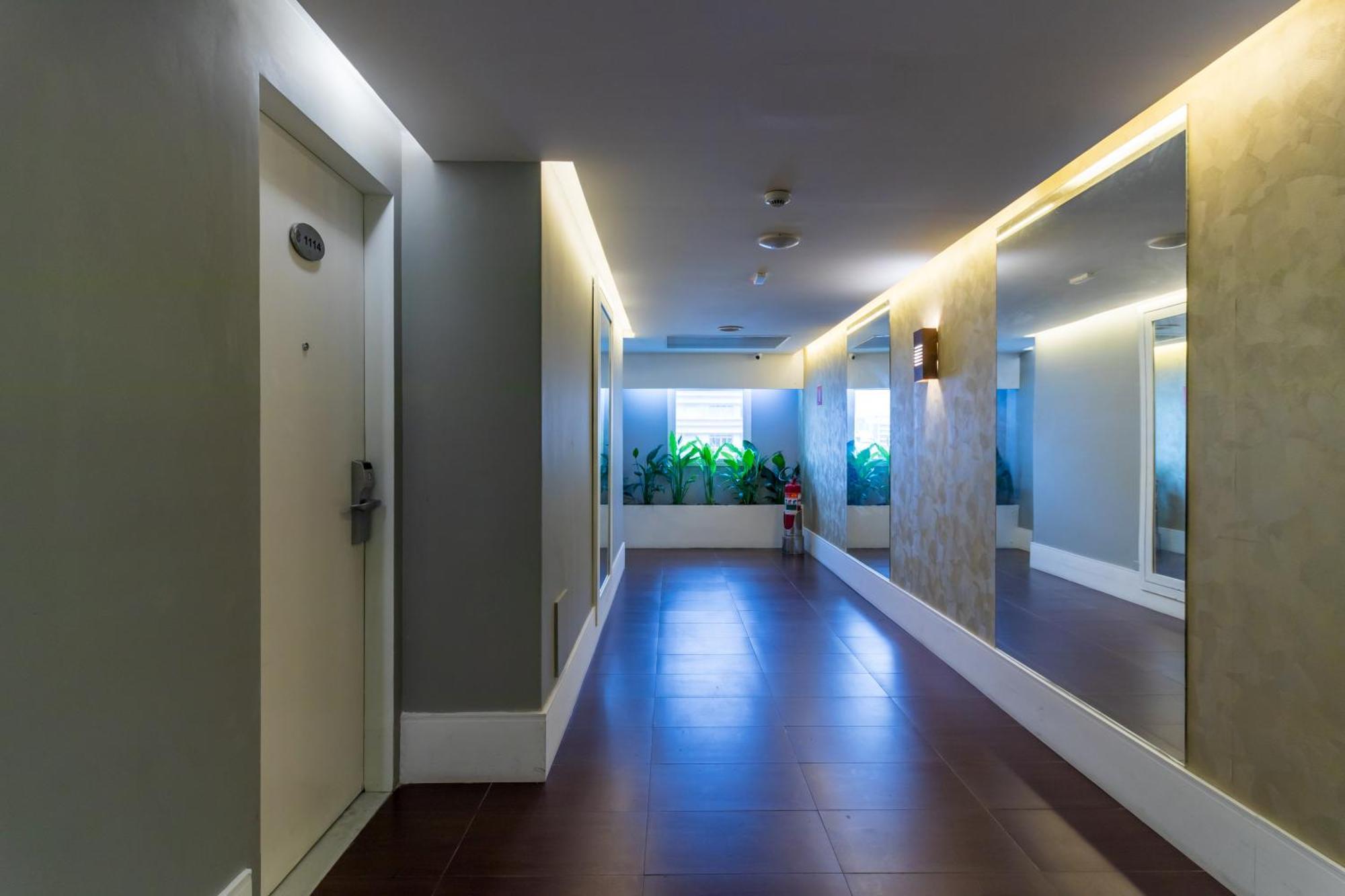 Parque Balneario Hotel Santos By Castelo Itaipava Bagian luar foto A corridor in a hotel